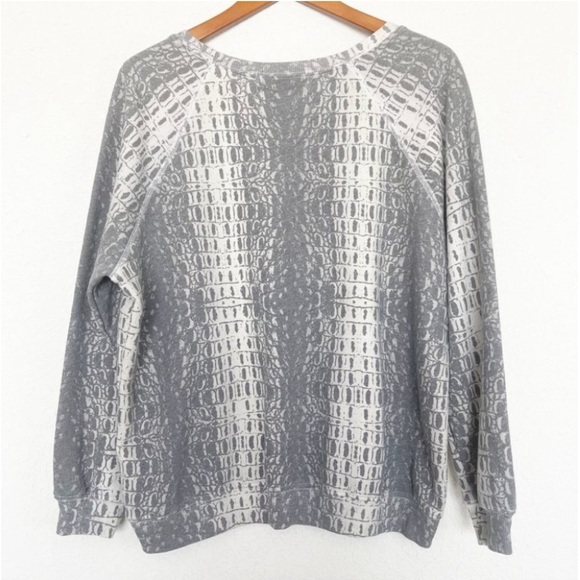 Wildfox Wetland Sommers Sweatshirt Size Large Gator-inspired Print Gray Crewneck - Picture 4 of 8
